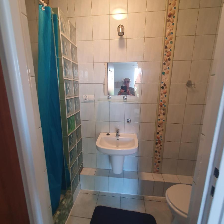 Na Fali Pokoje Goscinne Łeba Kültér fotó